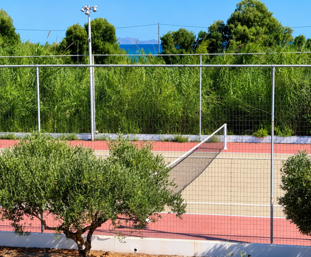 TENNISPLATZ